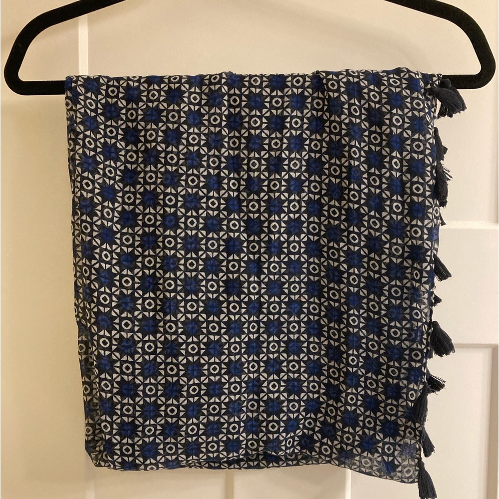 3 Infinity Scarves Bundle - Picture 5 of 8